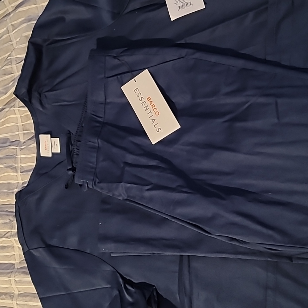 Barco Uniforms Navy Blue Scrub Set Nwt